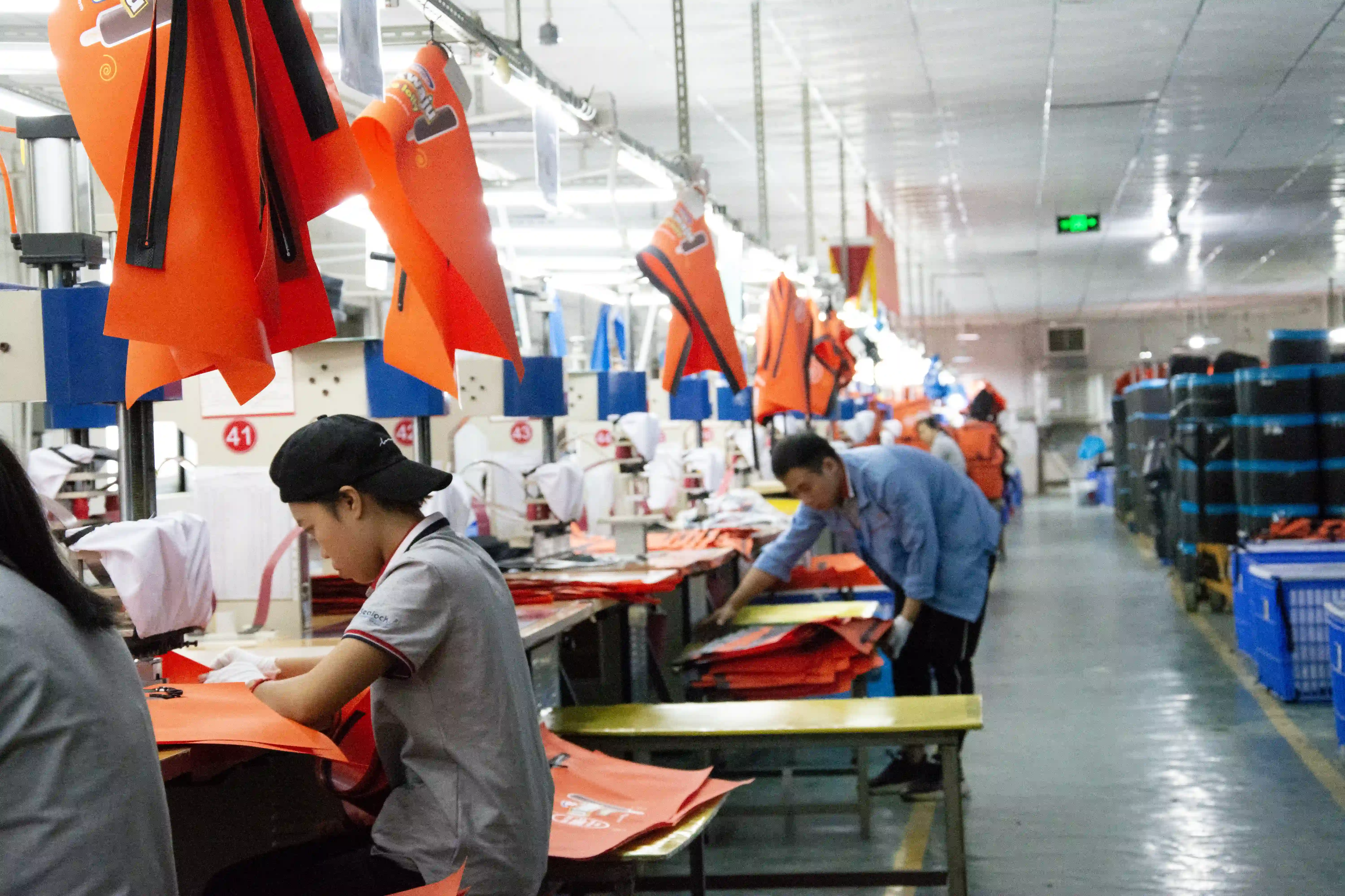 โปรโตคอลการทดสอบ QA ขั้นสูงในการผลิตอุปกรณ์กันน้ำ: คู่มือการจัดหา OEM